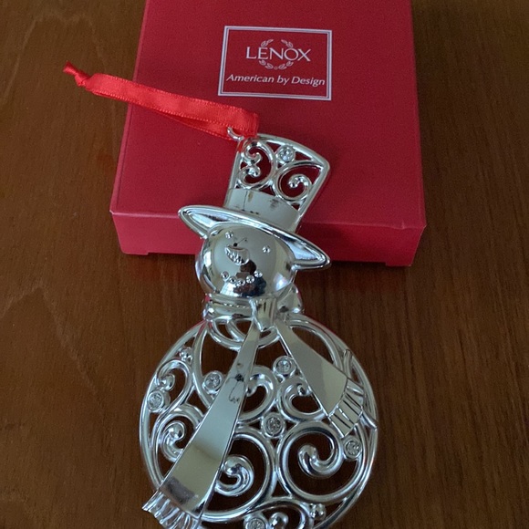Lenox Christmas Snowman Ornament - Picture 7 of 9